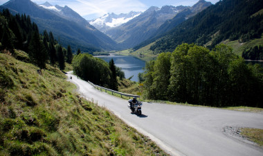 Motorradtouren "Rund um die Zugspitze"-Gerlossee ©Peter Wahl
