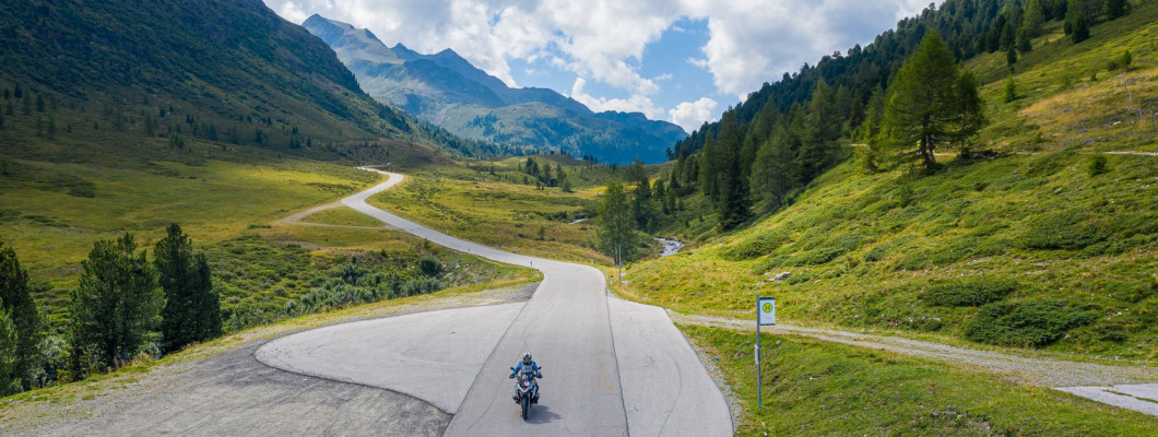 Motorradurlaub DOLOMITEN- Staller Sattel ©Peter Wahl