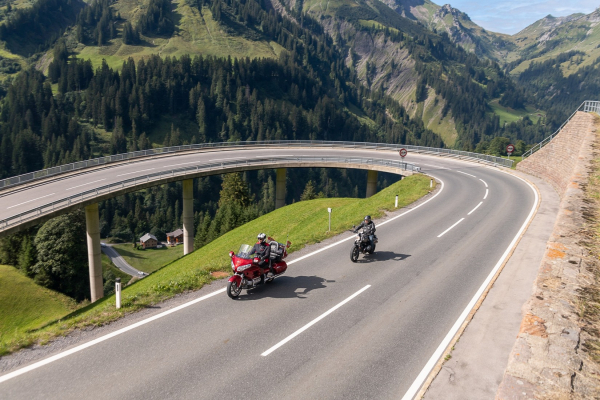 Motorradspaß rund um Stuben am Arlberg- Hochtannbergpass ©motorradstrassen