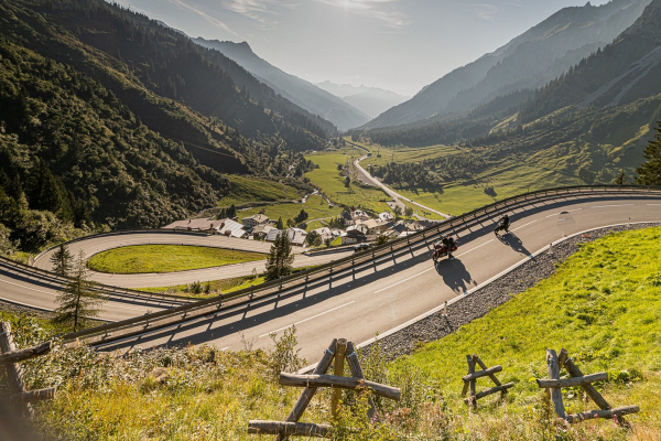 Der Arlbergpass - Der Weg zum Motorradspaß rund um Stuben© motorradstrassen