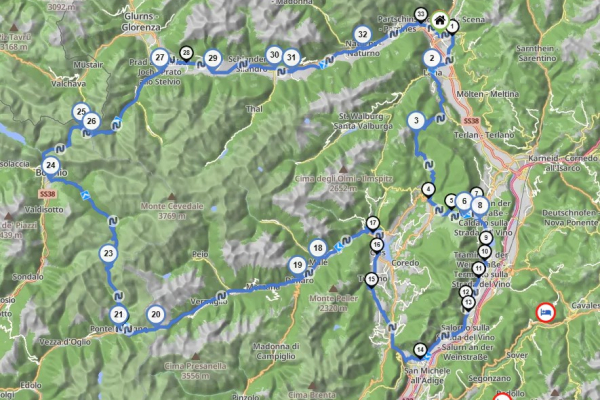 Motorradurlaub DOLOMITEN-TOUR 3 © Kurviger.com