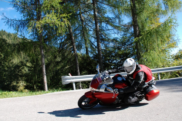 Motorradurlaub DOLOMITEN- TOUR 3 Ortlerrunde und Südtiroler Weinstraße © Peter Wahl
