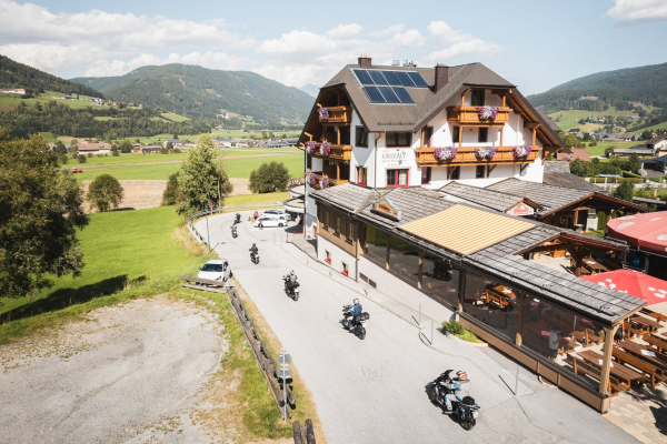 Grizzly Sport & Motorrad Resort ©Manuel Pale