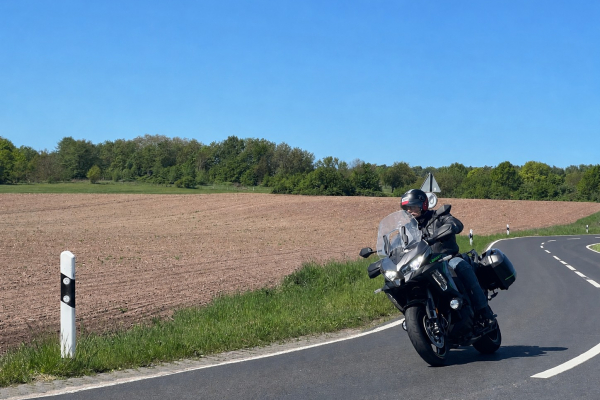 Kawasaki Versys 1.100 SE © Klaus Hinterschuster